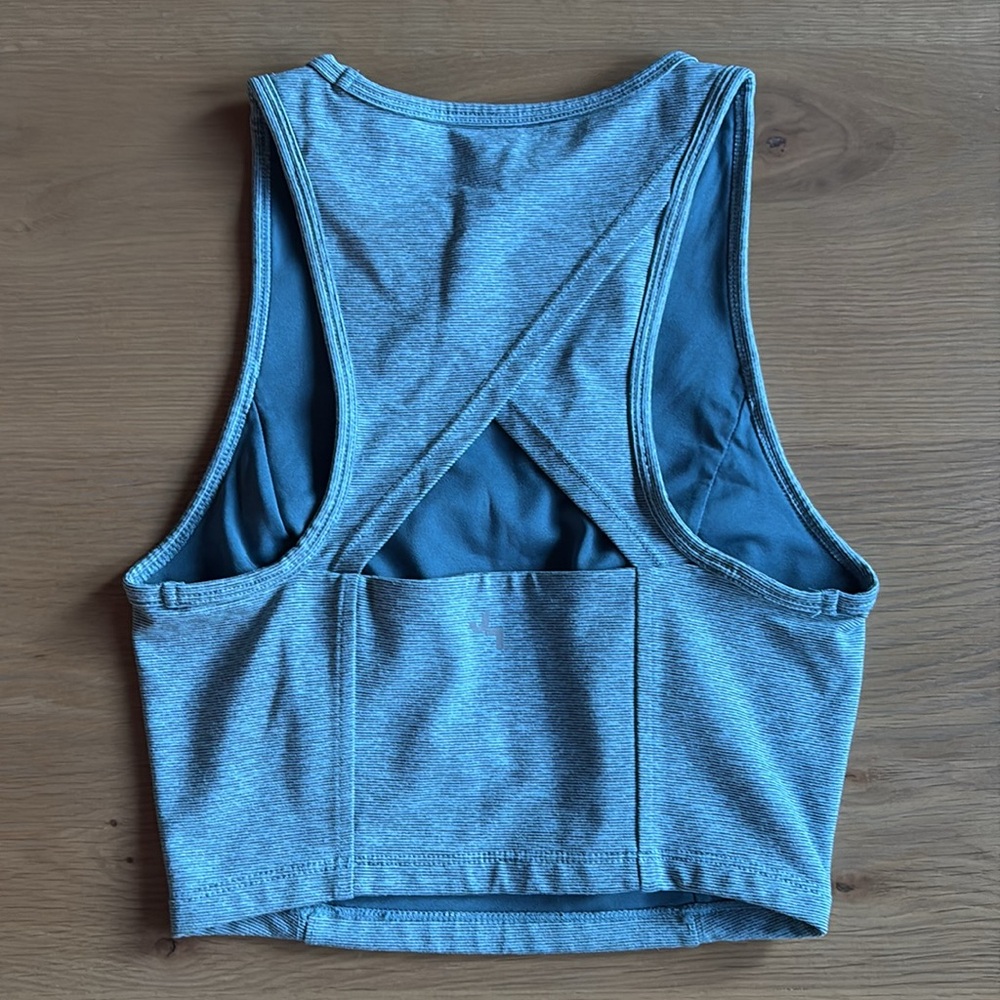 Joy Lab Cropped Open Back Top - Picture 4 of 5